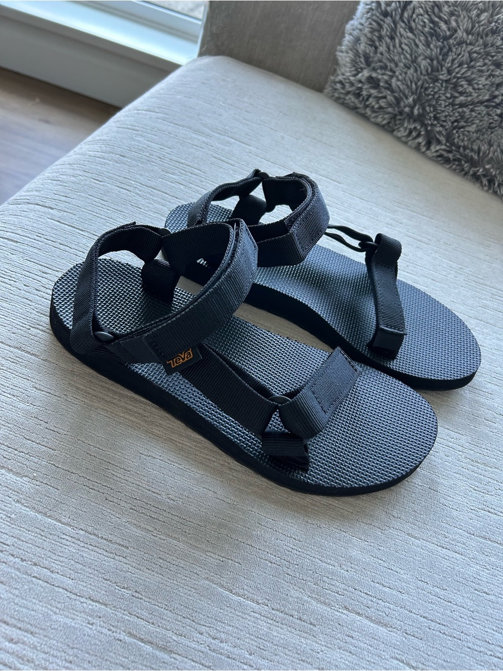 Black Teva Original